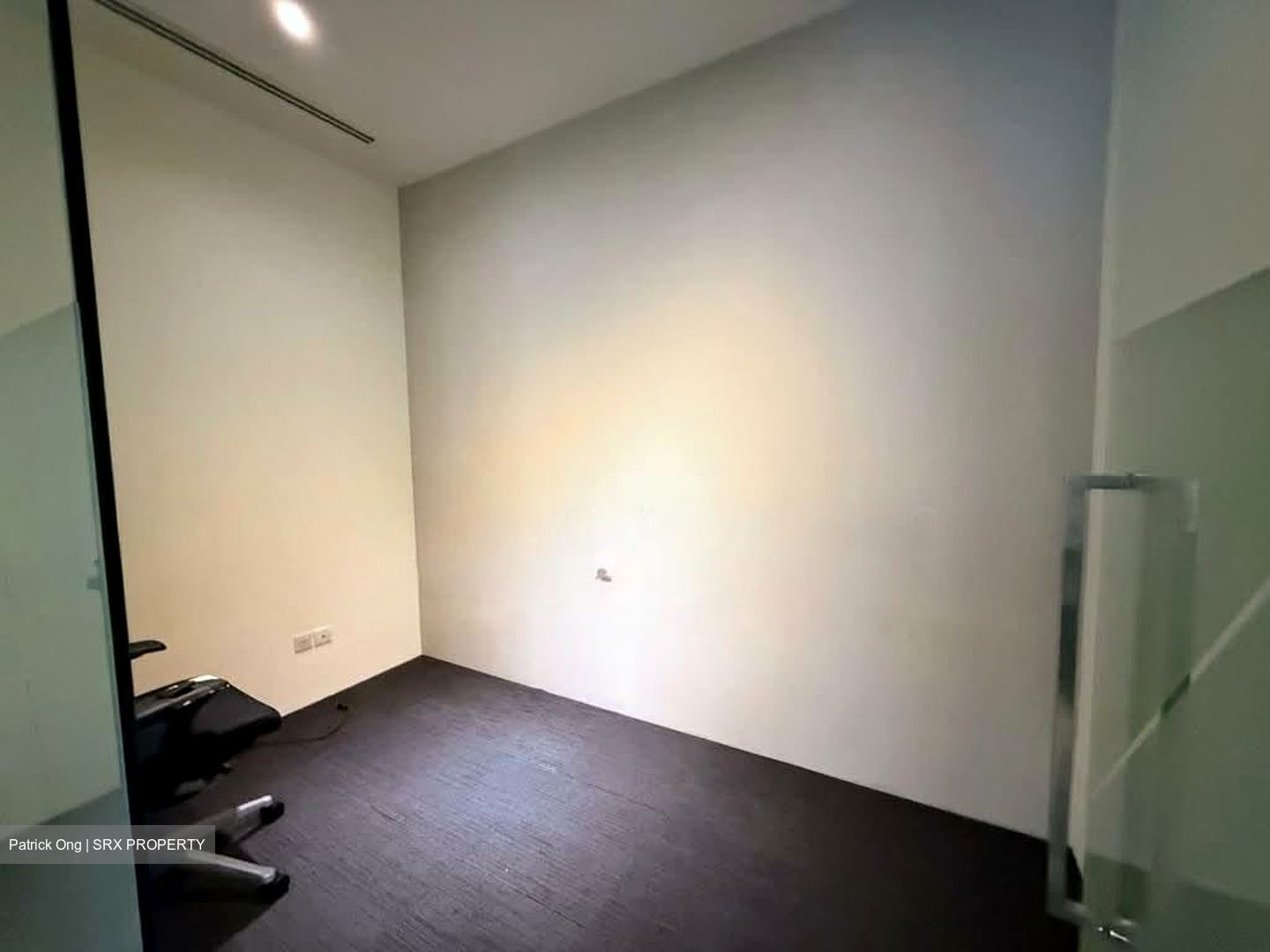 Raffles Place MRT (D1), Office #568099611